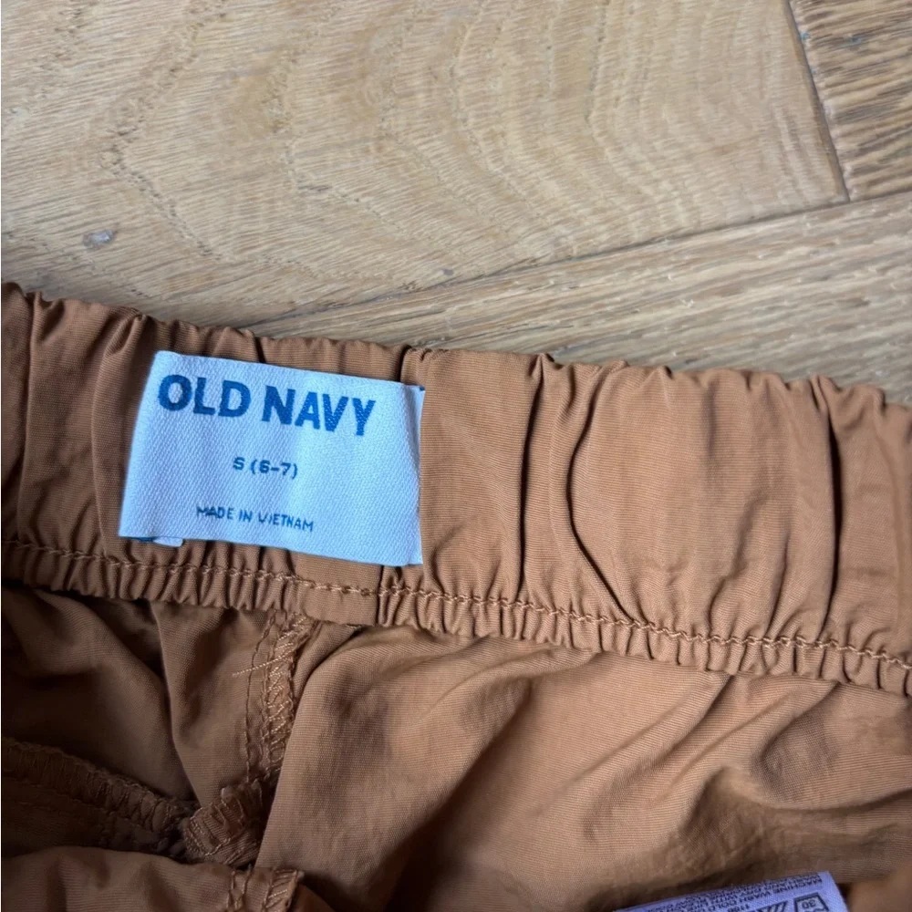 Old navy shorts quick dry nylon boys small 6-7